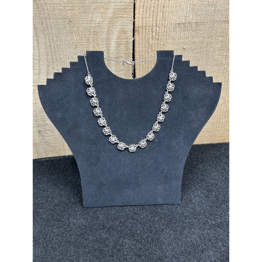 Vintage Avon Silvertone Heart Flower And Crystals Necklace 16"+3" J-218
